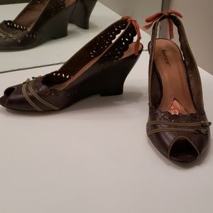 Kenzie Stunner Wedges 9.5